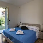 Apartman Yellow View By Halldis Gera Lario