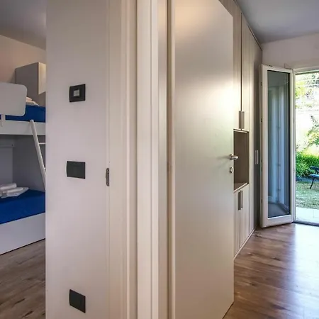 Apartamento Yellow View By Halldis Gera Lario